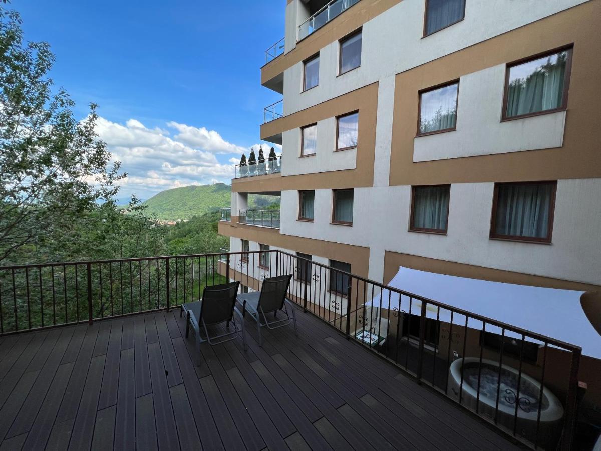 Coroni Studio With Jacuzzi Braşov Exterior foto